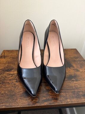 MICHAEL Michael Kors Black Patent Pointed-Toe Pumps